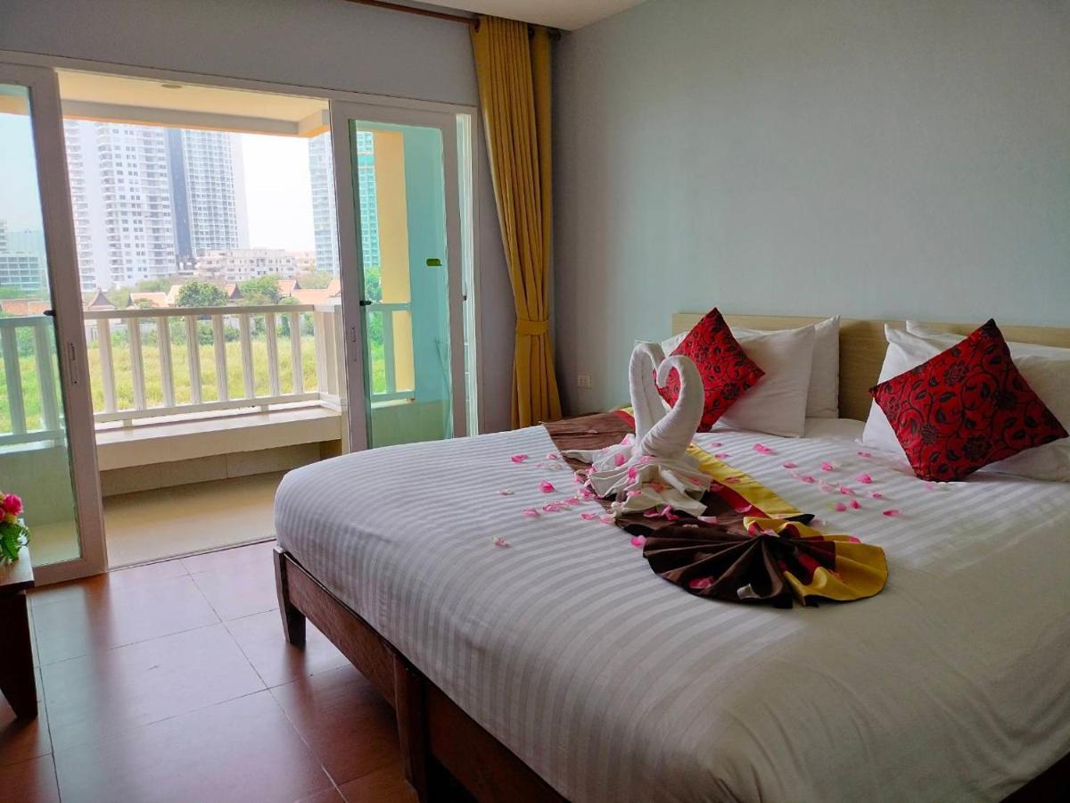 Saisawan Beach Luxury Hotel Na Chom Thian Exterior foto
