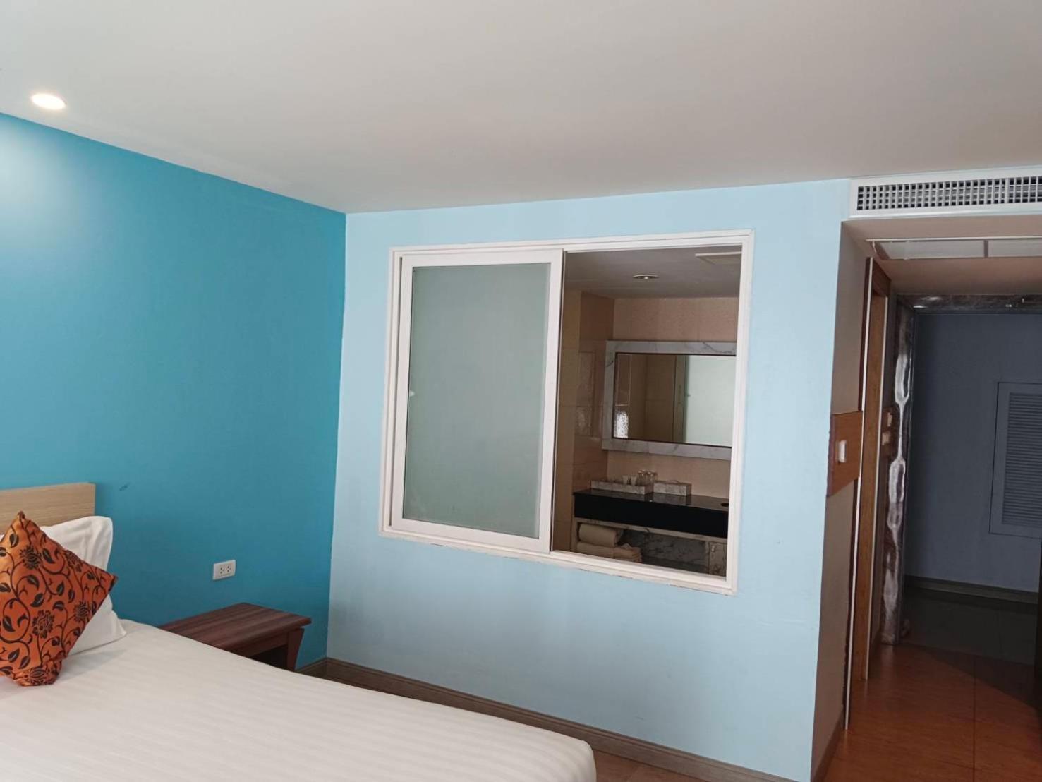 Saisawan Beach Luxury Hotel Na Chom Thian Exterior foto